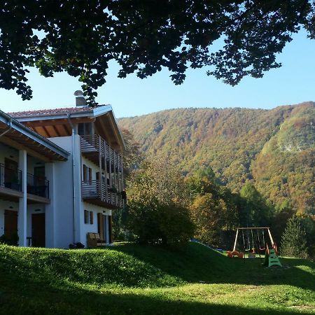 Garni Fobbie Hotell Brentonico Exteriör bild