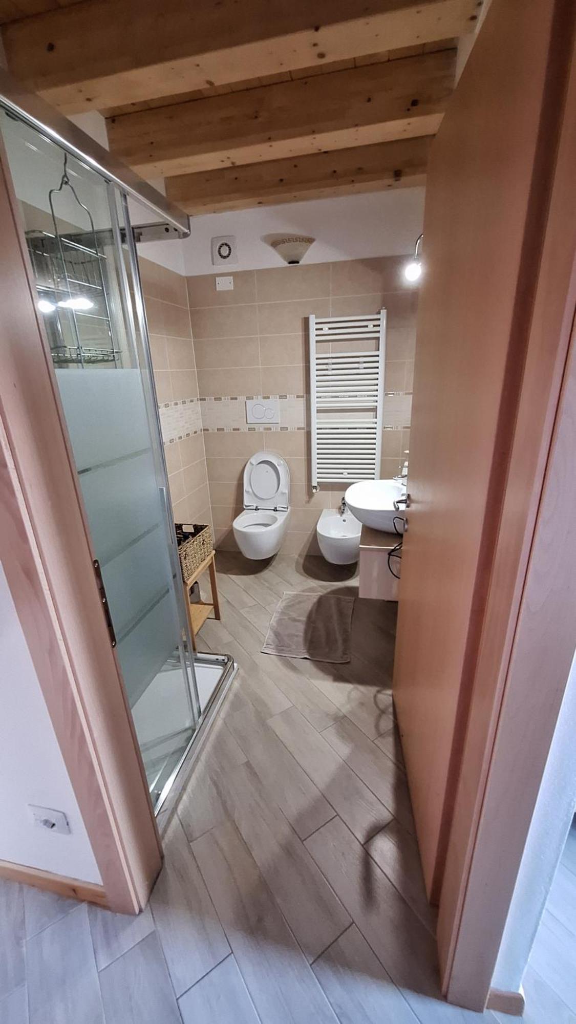 Garni Fobbie Hotell Brentonico Rum bild
