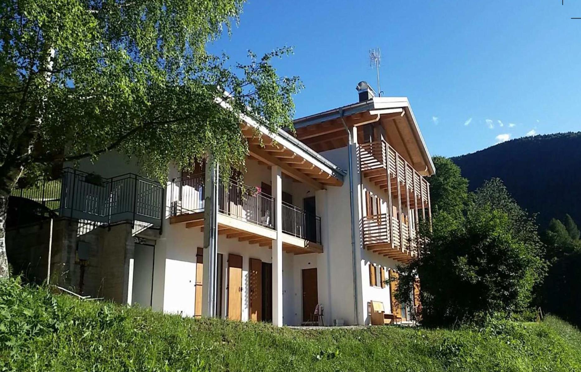 Garni Fobbie Hotell Brentonico Exteriör bild