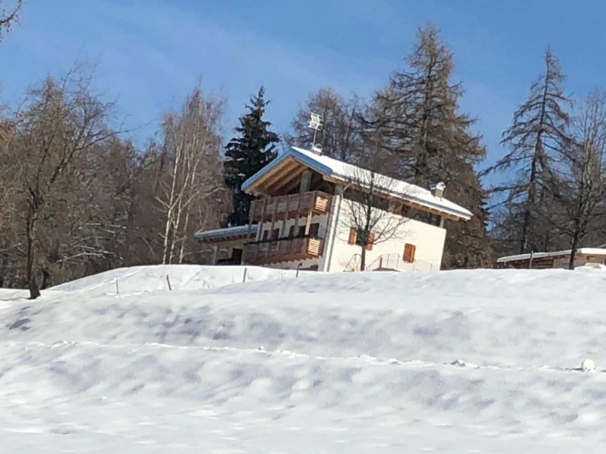 Garni Fobbie Hotell Brentonico Exteriör bild