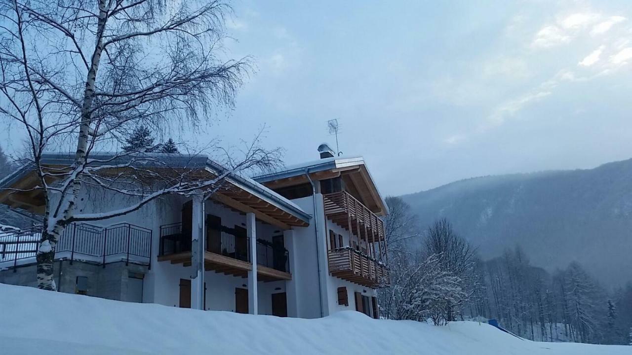 Garni Fobbie Hotell Brentonico Exteriör bild